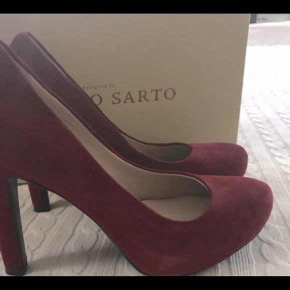 New in Box - Franco Sarto Red Suede Pump w/ Platform - Picture 1 of 8